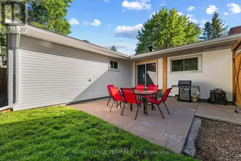 25 Frontenac Crescent Deep River ON K0J 1P0