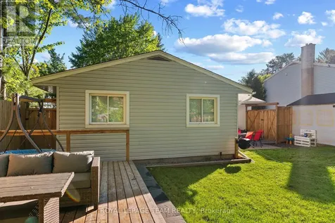 25 Frontenac Crescent Deep River ON K0J 1P0
