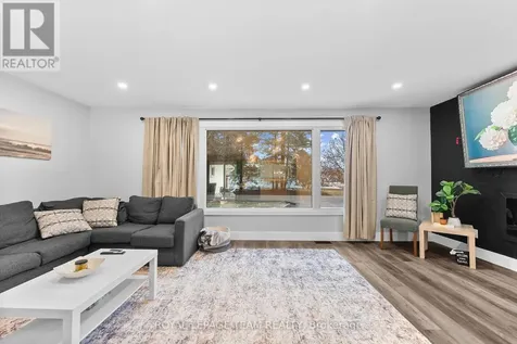 25 Frontenac Crescent Deep River ON K0J 1P0