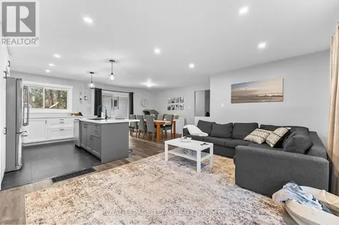 25 Frontenac Crescent Deep River ON K0J 1P0