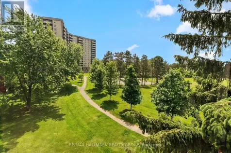 2871 Richmond Road Ottawa ON K2B 8M5