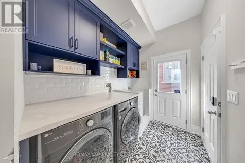 2489 Florentine Place Pickering ON L1X 0H2