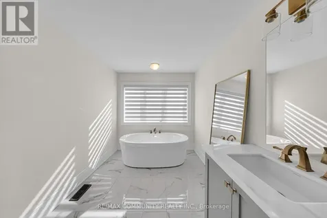 2489 Florentine Place Pickering ON L1X 0H2