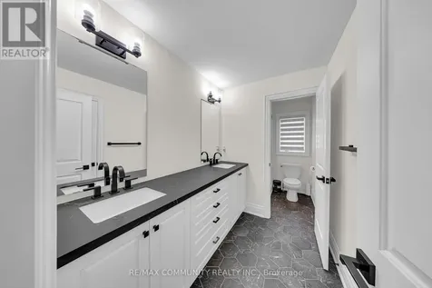 2489 Florentine Place Pickering ON L1X 0H2