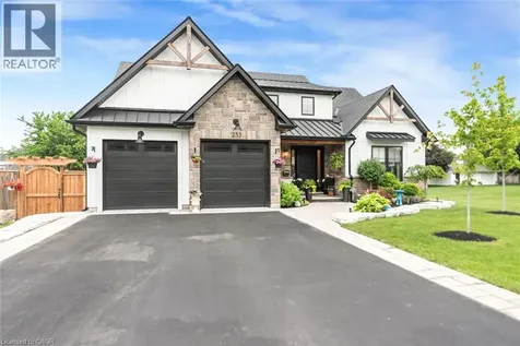 253 Central Avenue Grimsby ON L3M 1X6