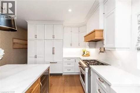253 Central Avenue Grimsby ON L3M 1X6