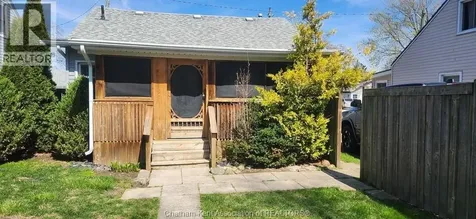6 Mcnaughton Avenue Wallaceburg ON N8A 2W5