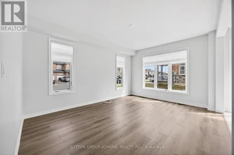 2237 Grainger Loop Innisfil ON L9S 0N1