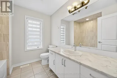 2237 Grainger Loop Innisfil ON L9S 0N1