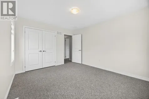 2237 Grainger Loop Innisfil ON L9S 0N1