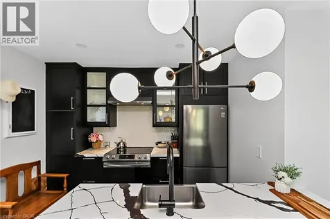 15 Dawson Drive Collingwood ON L9Y 3Z5