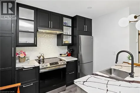 15 Dawson Drive Collingwood ON L9Y 3Z5