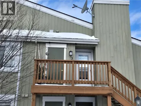 15 Dawson Drive Collingwood ON L9Y 3Z5
