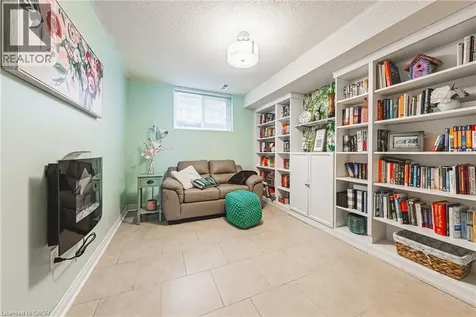 24 Hildegard Drive Hamilton ON L8K 5R9