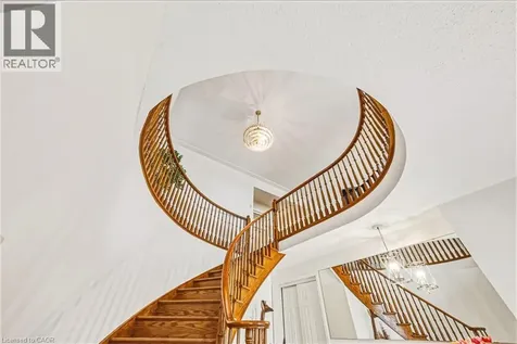 24 Hildegard Drive Hamilton ON L8K 5R9
