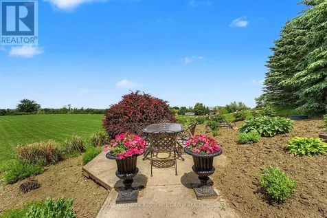 8886 County Road 91 Clearview ON L0M 1H0