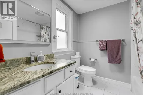 1641 Drouillard Windsor ON N8Y 2S4