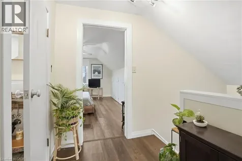 336 Barton Street Stoney Creek ON L8E 2K9