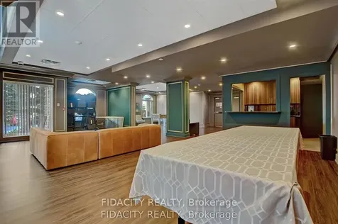 310 Central Park Drive Ottawa ON K2C 4G4
