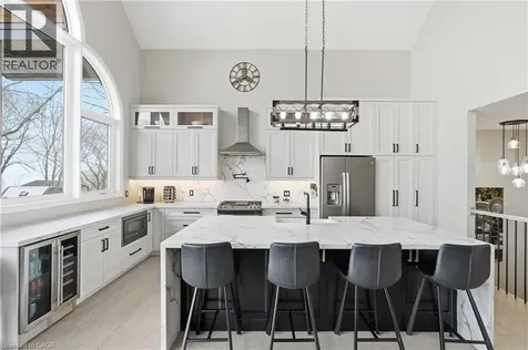 207 Beach Boulevard Hamilton ON L8H 6V8