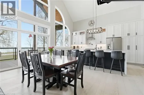 207 Beach Boulevard Hamilton ON L8H 6V8