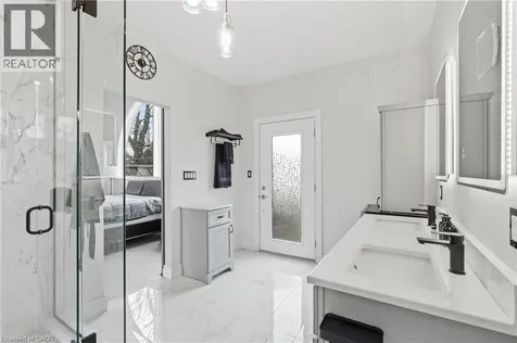 207 Beach Boulevard Hamilton ON L8H 6V8