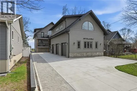 207 Beach Boulevard Hamilton ON L8H 6V8