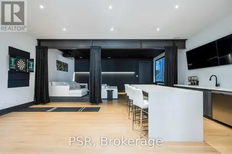 4 Raintree Court Clearview ON L9Y 0K2