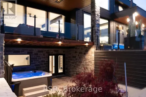 4 Raintree Court Clearview ON L9Y 0K2