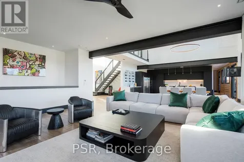 4 Raintree Court Clearview ON L9Y 0K2