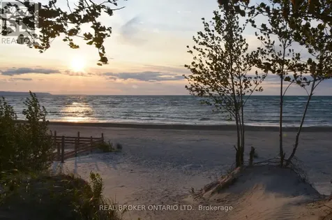 38 Pleasant Bay Lane Wasaga Beach ON L9Z 0S4