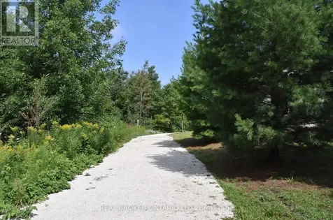 28 Pleasant Bay Lane Wasaga Beach ON L9Z 0S4