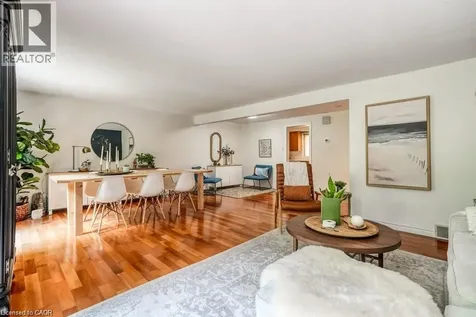 220 Salisbury Avenue Cambridge ON N1S 1K5