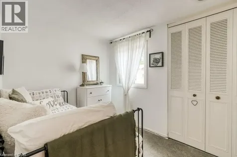 220 Salisbury Avenue Cambridge ON N1S 1K5