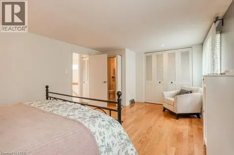 220 Salisbury Avenue Cambridge ON N1S 1K5