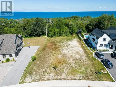 127 West Ridge Drive Blue Mountains ON N0H 2P0