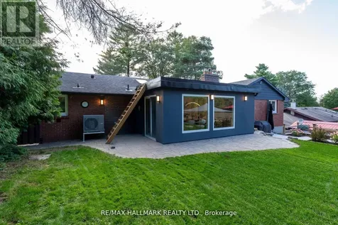 16831 Mccowan Road Whitchurch-stouffville ON L4A 2A4