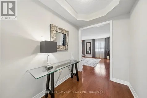 15 Maple Forest Drive Vaughan ON L6A 0B7