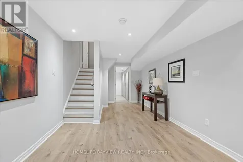15 Maple Forest Drive Vaughan ON L6A 0B7