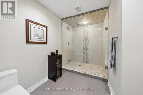 15 Maple Forest Drive Vaughan ON L6A 0B7