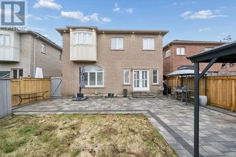 15 Maple Forest Drive Vaughan ON L6A 0B7
