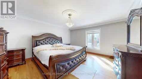 59 Centre Road Uxbridge ON L9P 1B5