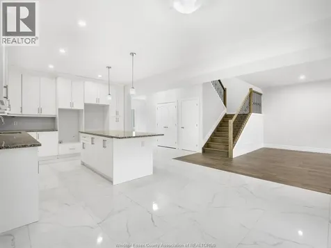 216 Cowan Court Amherstburg ON N9V 0G9