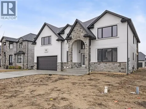 216 Cowan Court Amherstburg ON N9V 0G9