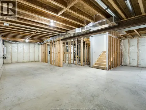216 Cowan Court Amherstburg ON N9V 0G9