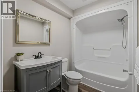 4 Dowden Avenue Brantford ON N3T 6N5