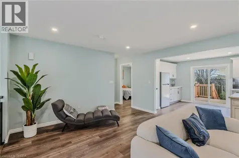 4 Dowden Avenue Brantford ON N3T 6N5