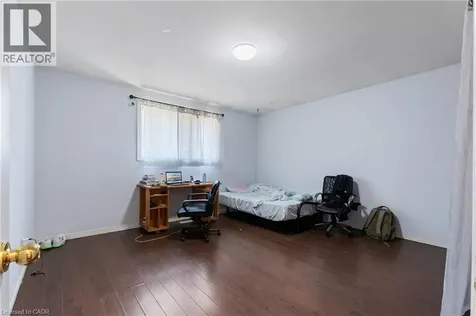 23 Amherst Drive Kitchener ON N2P 1E1