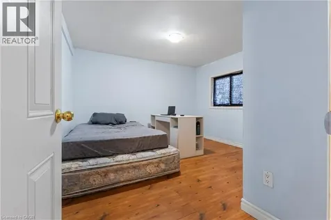 23 Amherst Drive Kitchener ON N2P 1E1