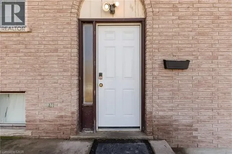 23 Amherst Drive Kitchener ON N2P 1E1